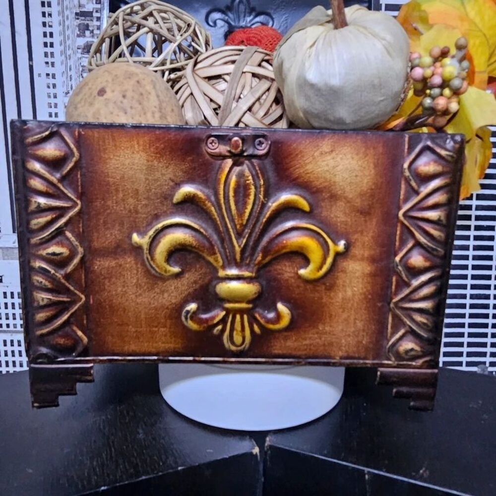 Flur de lis metal box with fall decor
